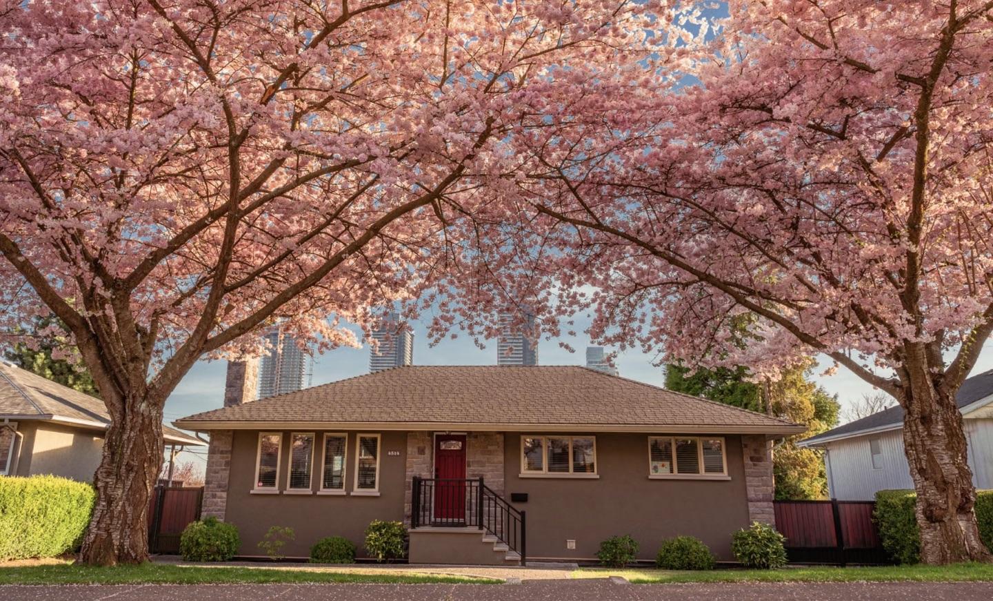 Lakefront home exterior